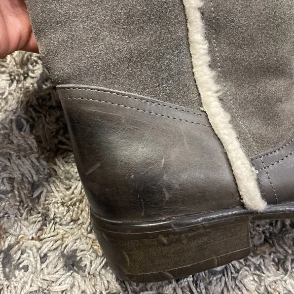 Diba gray leather upper faux fur lined boots size 40 (9) - Picture 5 of 6